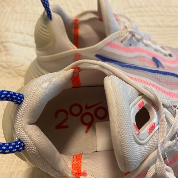 Nike Air Max White with Blue and Pink Accents - Picture 5 of 6